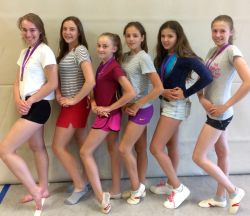 V l nach r: Hanna Schütz, Ada Brauneck, Emma Schütz, Luisa Illing, Vicky Giloi und Filine Reinhardt